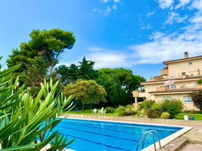 L'Escala Stil Calm ideal holidays